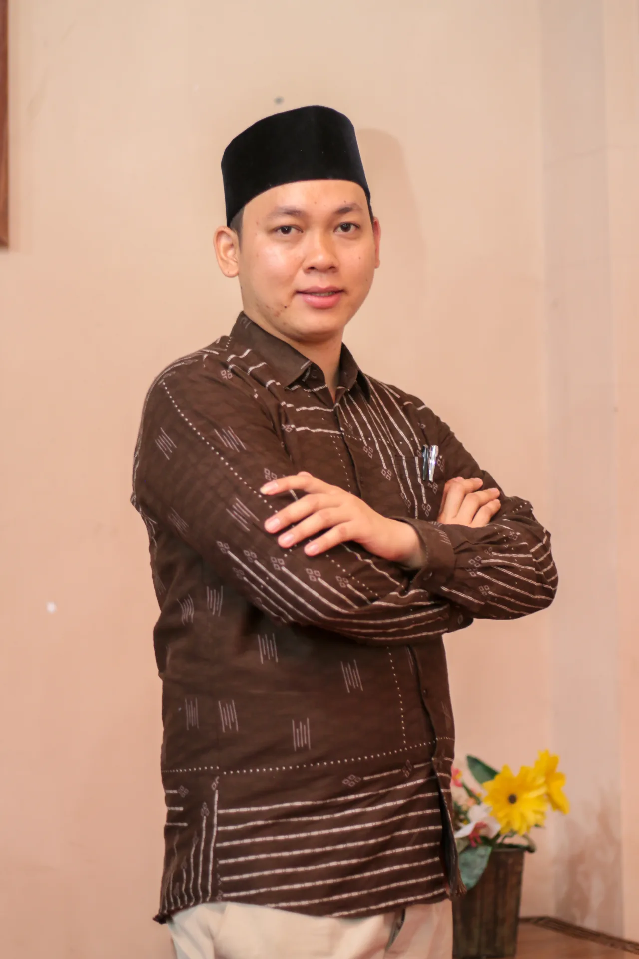 Aji Muhtaji, Lc